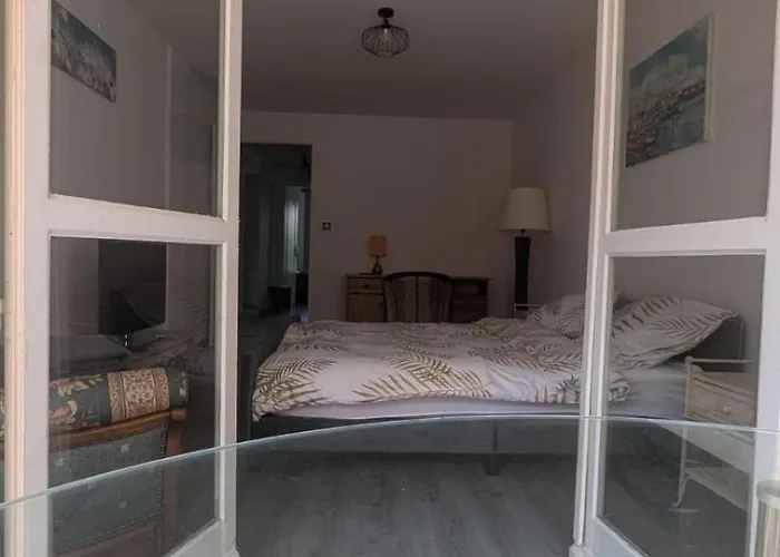 3 Pieces 2 Centre Antibes