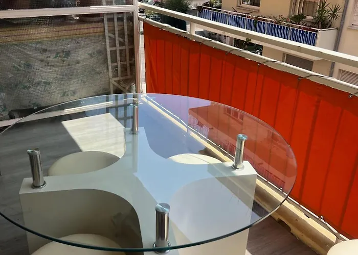 3 Pieces 2 Centre * Antibes